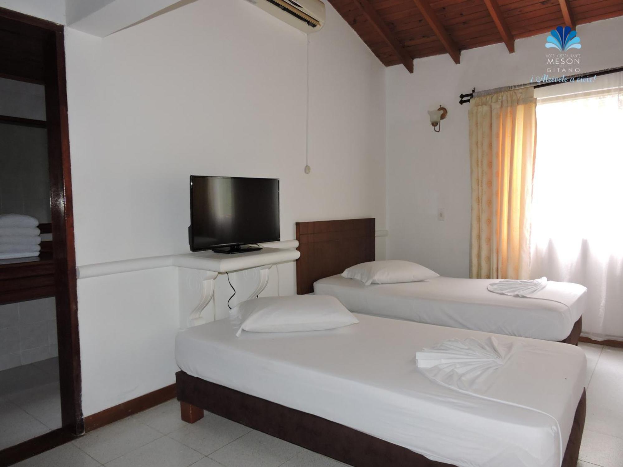 Hotel Y Restaurante Meson Del Gitano Caucasia Bilik gambar